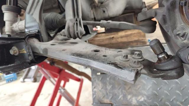 CHRYSLER 68318011AG Рычаг передней подвески левый в наличии Харьков
