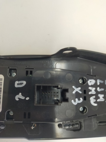 683272902 BMW купить в Киев