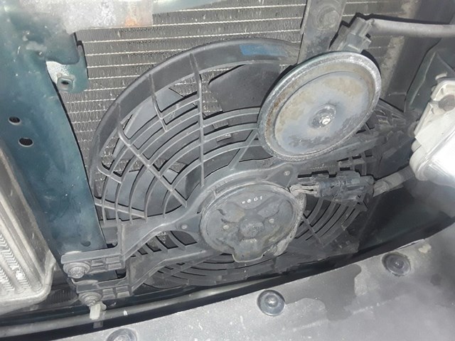 Ventilador elétrico de esfriamento montado (motor + roda de aletas) 6842005410 Ssang Yong