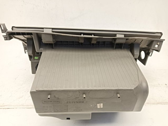 685004092R Ящик перчаточный (бардачок) купить Киев