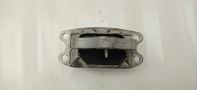 6853449 BMW Левая подушка двигателя купить в Житомир