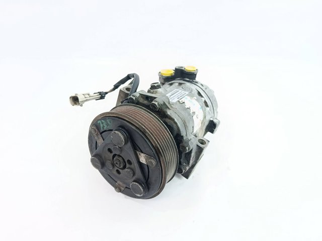 OPEL 6854086 Компрессор кондиционера в наличии Ровно