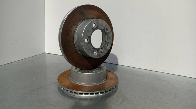 Disco do freio dianteiro 6854996 BMW