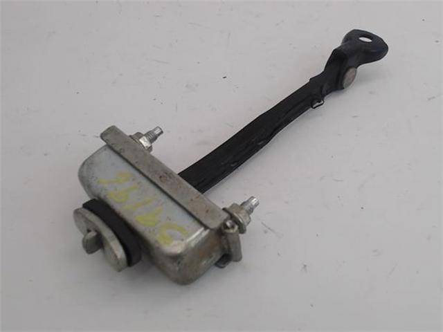 686100F010 TOYOTA Ограничитель открывания двери передний левый купить в Ужгород