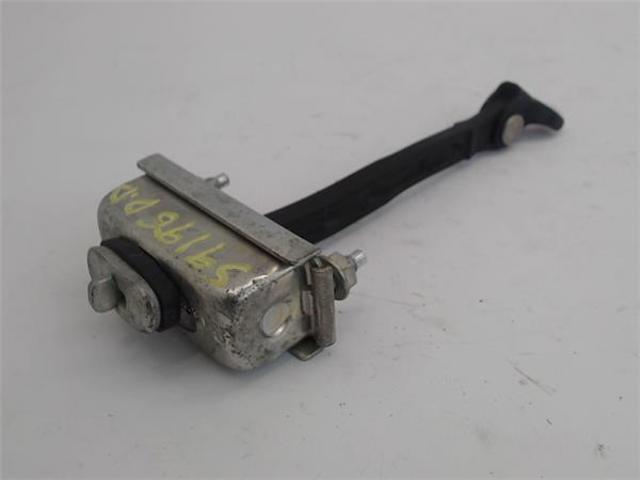 686100F010 TOYOTA Ограничитель открывания двери передний левый купить в Ровно