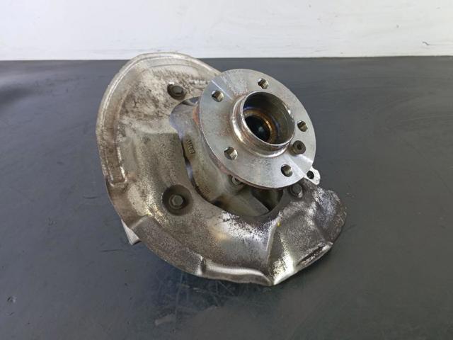 6876646 BMW Цапфа (поворотный кулак) передний правый купить в Полтава