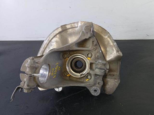 6876646 BMW Цапфа передняя правая купить в Каменское
