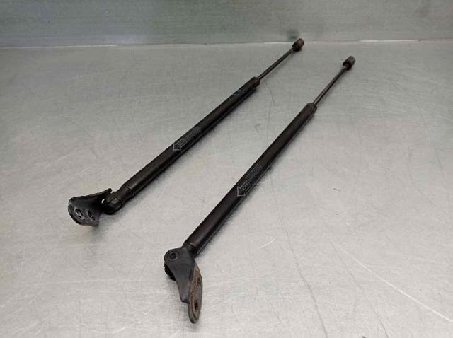 689500F011 TOYOTA Амортизатор багажника купить в Украина