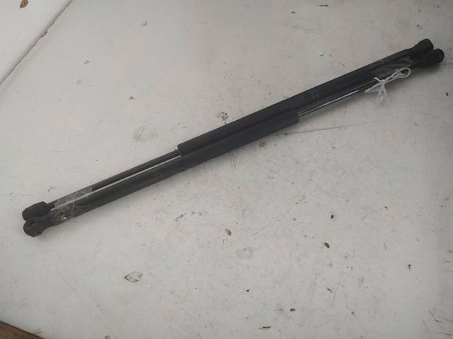 689500F012 TOYOTA Амортизатор багажника купить в Каменское