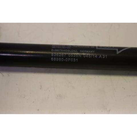 689600F031 TOYOTA Амортизатор багажника купить в Ужгород