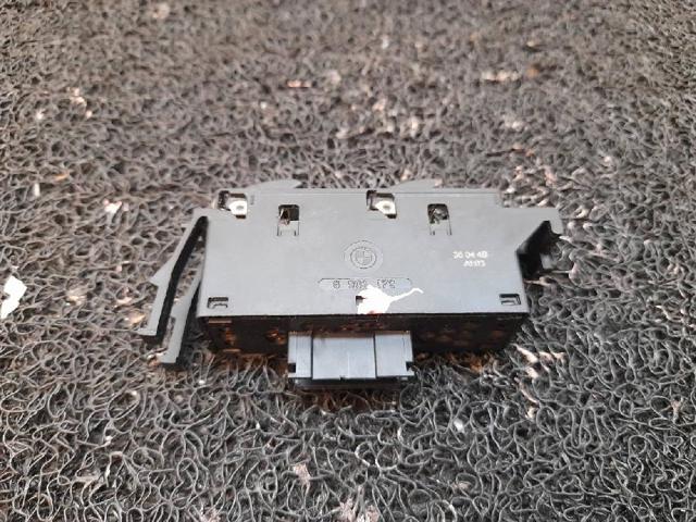6902179 BMW Кнопка стеклоподъемника передняя купить в Одесса