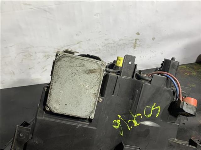 6902760 BMW Правая фара купить в Кривой Рог