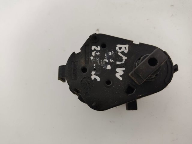 6902851 BMW Замок открывания лючка бензобака купить в Харьков
