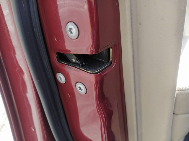 Fechadura da porta dianteira esquerda para Toyota Avensis 2.2 d-4d (adt251_) 2adftv 6904002152