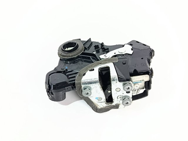 Fecho da porta dianteira esquerda Toyota Auris E15