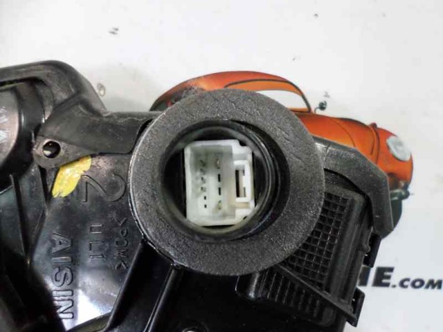 Fecho da porta dianteira esquerda Toyota Auris E15