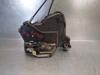 Fecho da porta dianteira esquerda 6904002210 TOYOTA