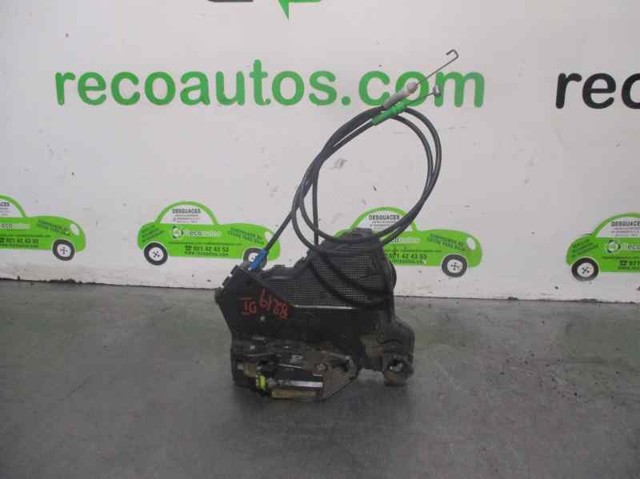 Fecho da porta dianteira esquerda 6904005081 Toyota