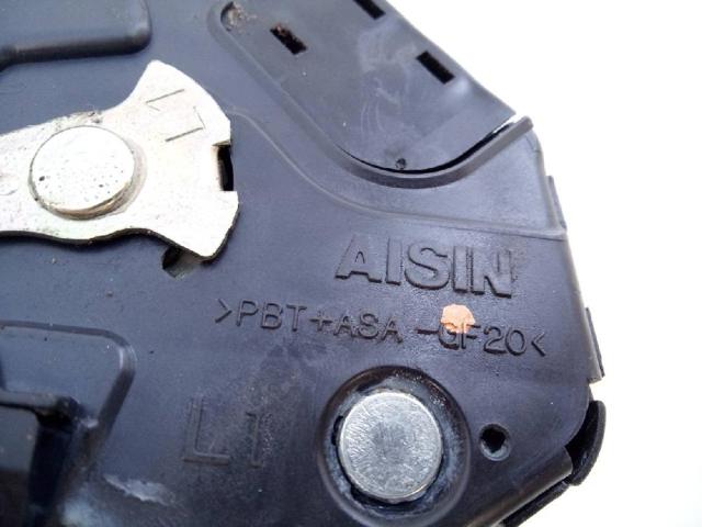 TOYOTA 6904033232 Замок водительской двери в наличии Ирпень