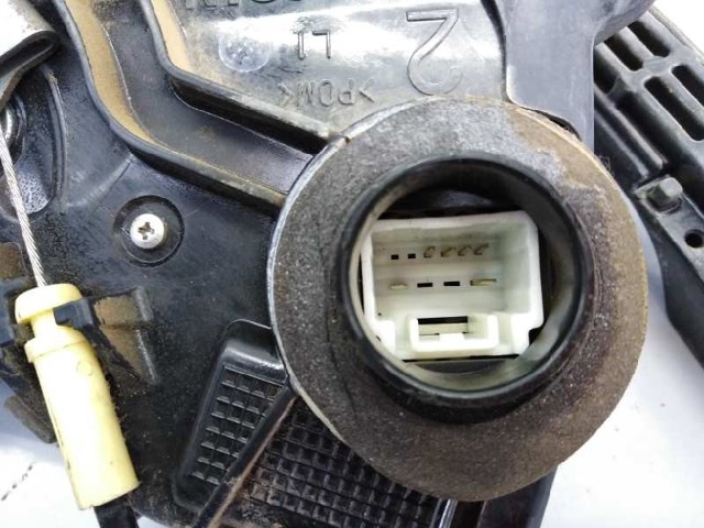 Fecho da porta dianteira esquerda Toyota Camry 7 V50