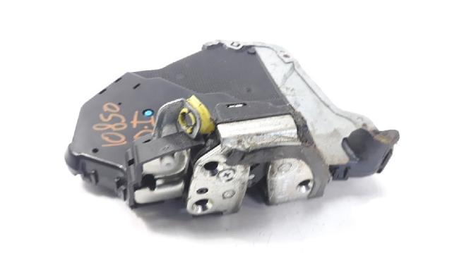 6904053100 TOYOTA Замок двери передней левой купить в Украина