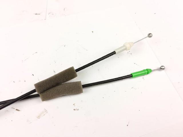 Fecho da porta dianteira esquerda Toyota Yaris P21