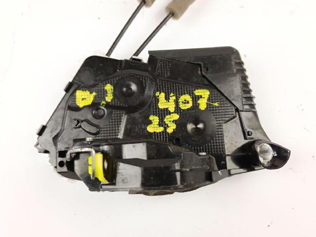 Fecho da porta dianteira esquerda Toyota Yaris P21