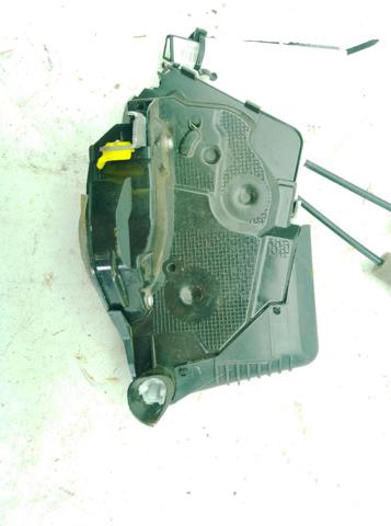 Fecho da porta dianteira esquerda Toyota Yaris P21