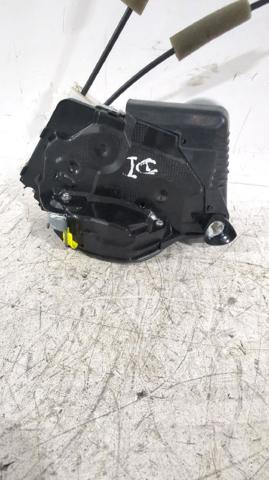 Fecho da porta dianteira esquerda Toyota Yaris P21