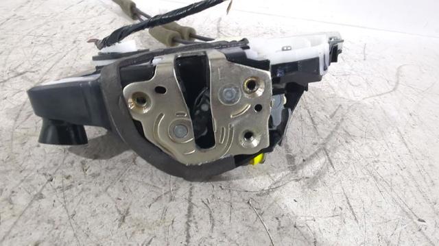 Fecho da porta dianteira esquerda Toyota Yaris P21