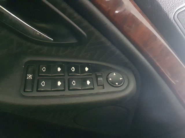 BMW 6904306 Кнопочный блок управления стеклоподъемником передний левый в наличии Киев