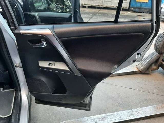 Fechadura traseira direita para Toyota Rav 4 iv (_a4_) (2015-2018) 6905033120