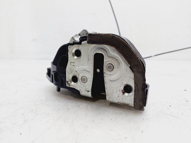 6906047041 TOYOTA Замок двери задней левой купить в Ровно