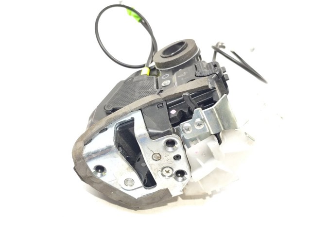 69060F4010 TOYOTA Замок двери задней левой купить в Ужгород