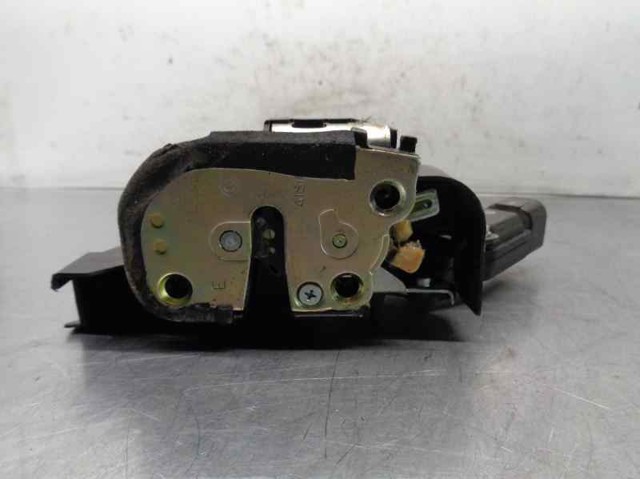 Motor acionador de abertura/fechamento da porta traseira direita 6913012040 Toyota