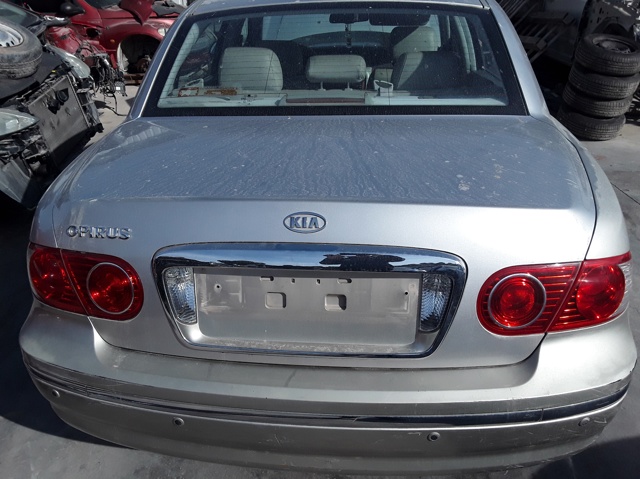 692003F040 HYUNDAI Крышка багажника купить в Украина