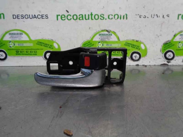 Maçaneta interna dianteira/traseira da porta direita 6920547010C0 Toyota/Lexus