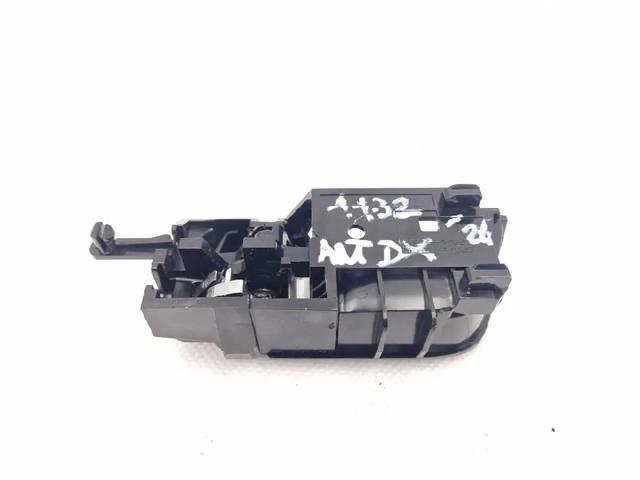 6920547020C0 TOYOTA Ручка  боковой двери внутренняя правая купить в Черкассы