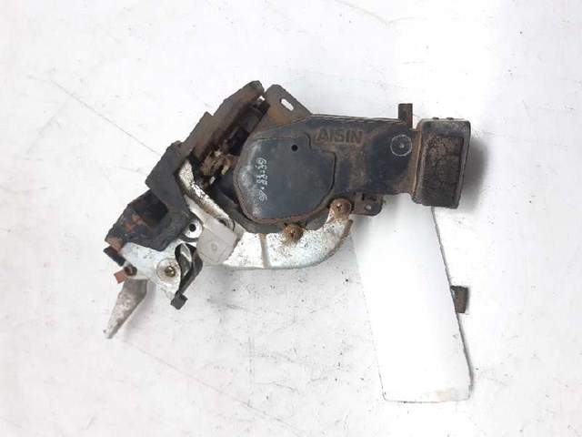 Fecho da porta dianteira direita 6931060131 Toyota