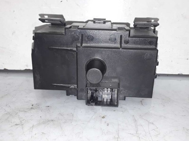 6932796 BMW купить в Винница