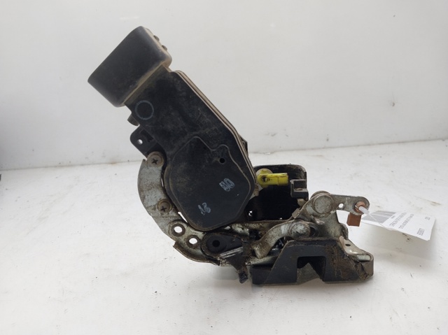 6933060070 TOYOTA Замок двери задней правой купить в Каменское