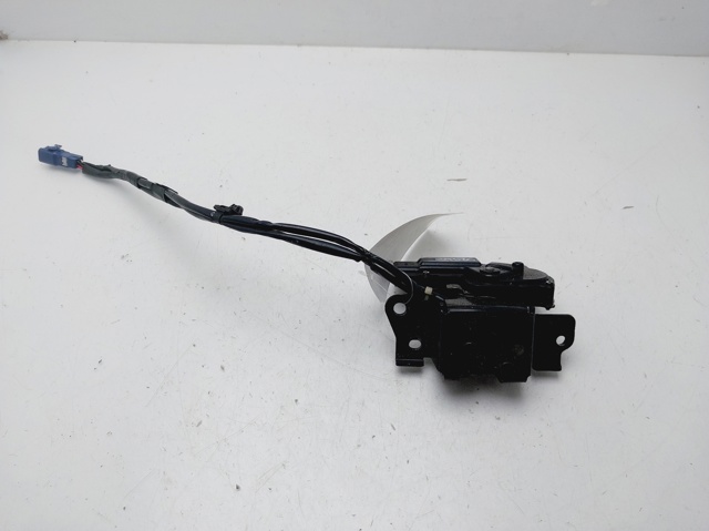 Fecho de tampa de porta-malas (de 3ª/5ª porta traseira) Toyota Prius ZVW30