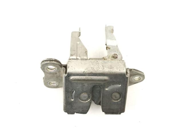 Fecho de tampa de porta-malas (de 3ª/5ª porta traseira) Toyota Yaris P10