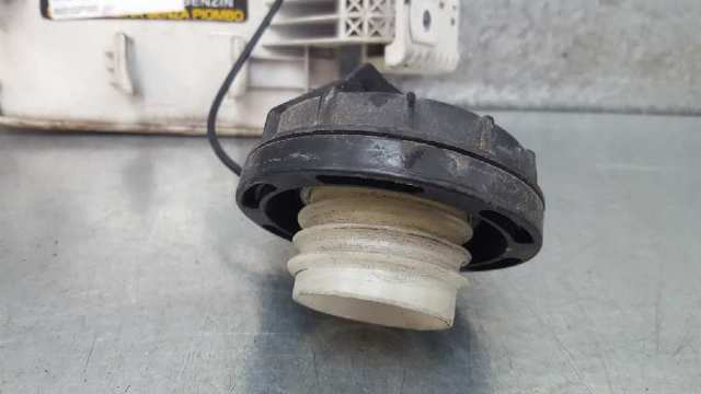 HYUNDAI 695102F000 Лючок бензобака (топливного бака) в наличии Сумы