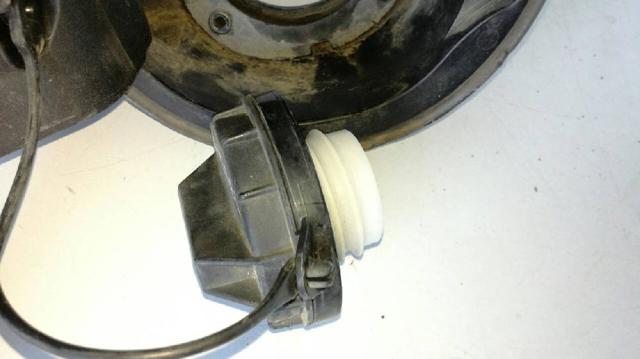 HYUNDAI 69510D7000 Лючок бензобака (топливного бака) в наличии Каменское