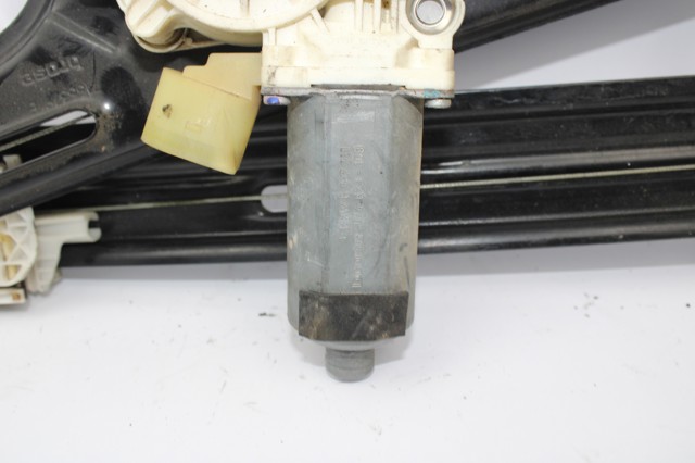 6967261 BMW Мотор стеклоподъемника двери передней левой купить в Харьков