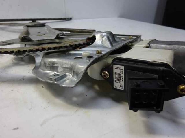 Mecanismo de acionamento de vidro da porta dianteira direita Toyota Corolla E11