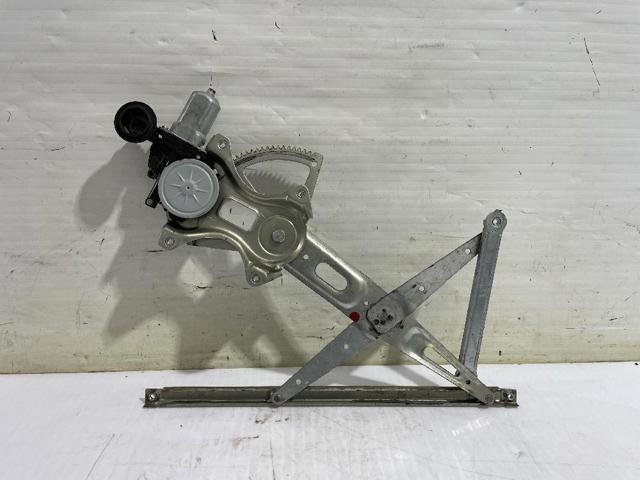 Mecanismo de acionamento de vidro da porta dianteira direita Toyota Prius ZVW30