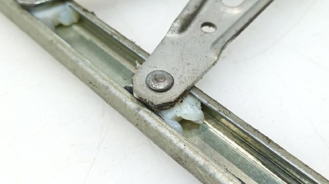 Mecanismo de acionamento de vidro da porta dianteira direita Toyota Prius ZVW30