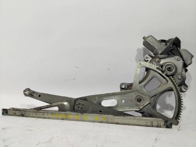 Mecanismo de acionamento de vidro da porta dianteira direita Toyota Prius ZVW30